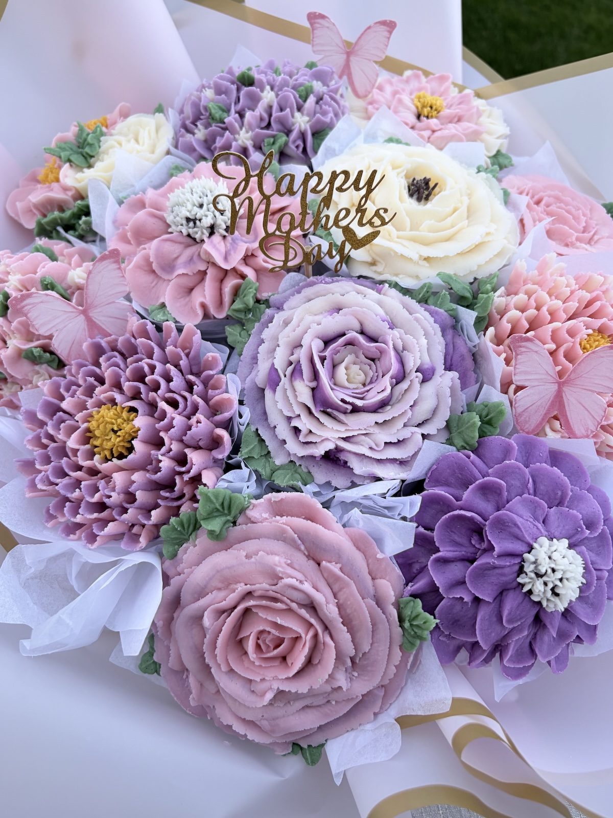 Cupcake bouquet by Renee Homulos