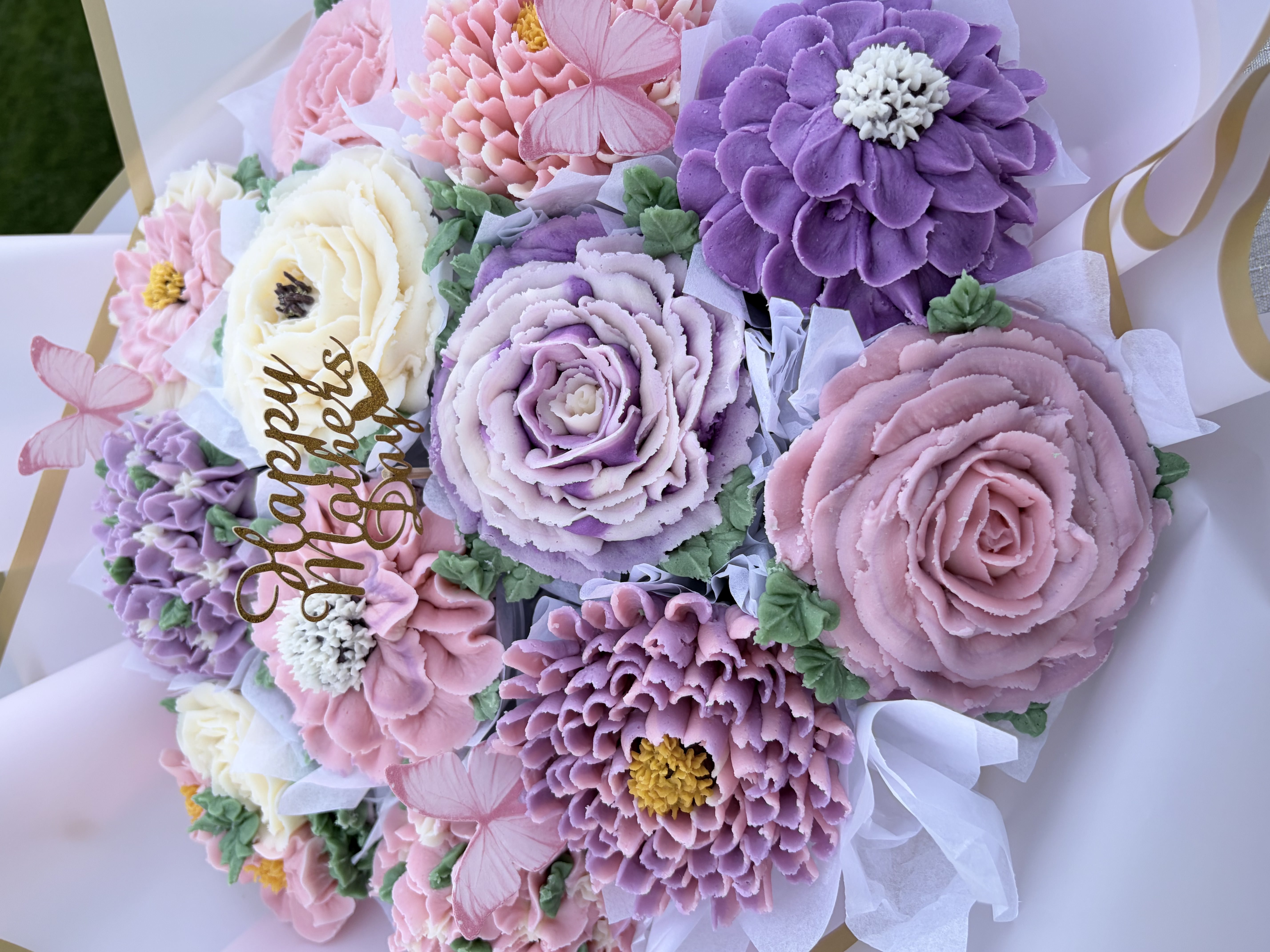 Cupcake bouquet by Renee Homulos